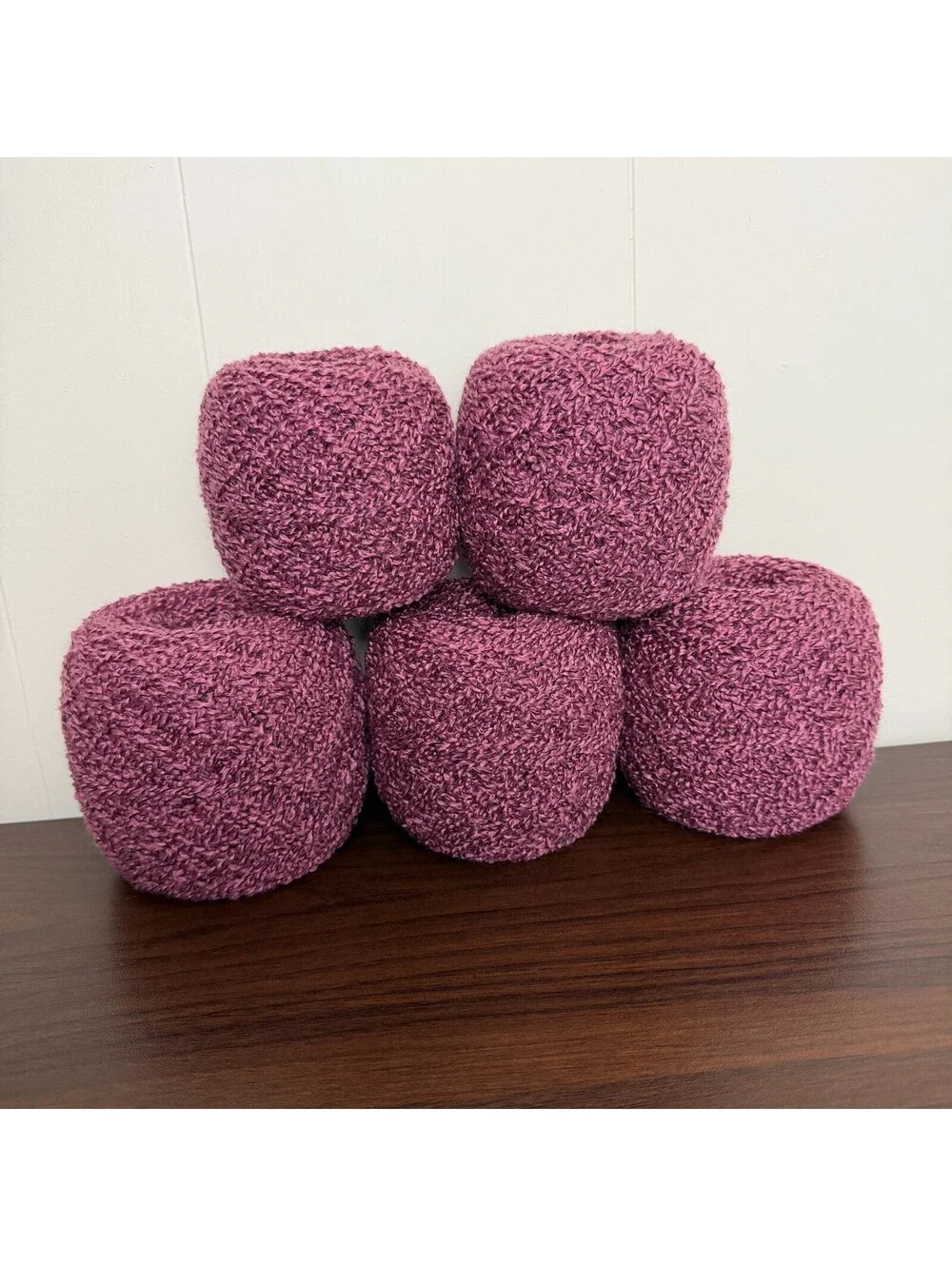 Reclaimed Vintage Acrylic Worsted Yarn 916 Yards 424g Mauve Charcoal 5 Cakes